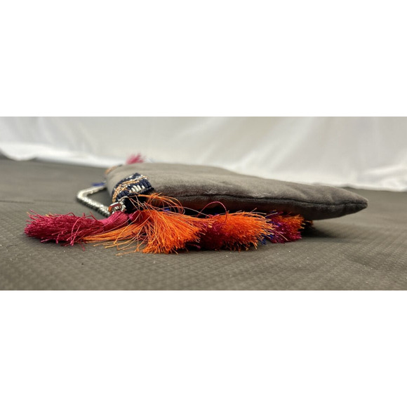 Roberta Roller Rabbit Grey Velvet Beaded Tassle Clutch Wrislet FS Bnfts Charity - Picture 4 of 10